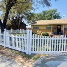 A-beautiful-Southern-Vinyl-Fence-done-in-Cherokee-OK 1