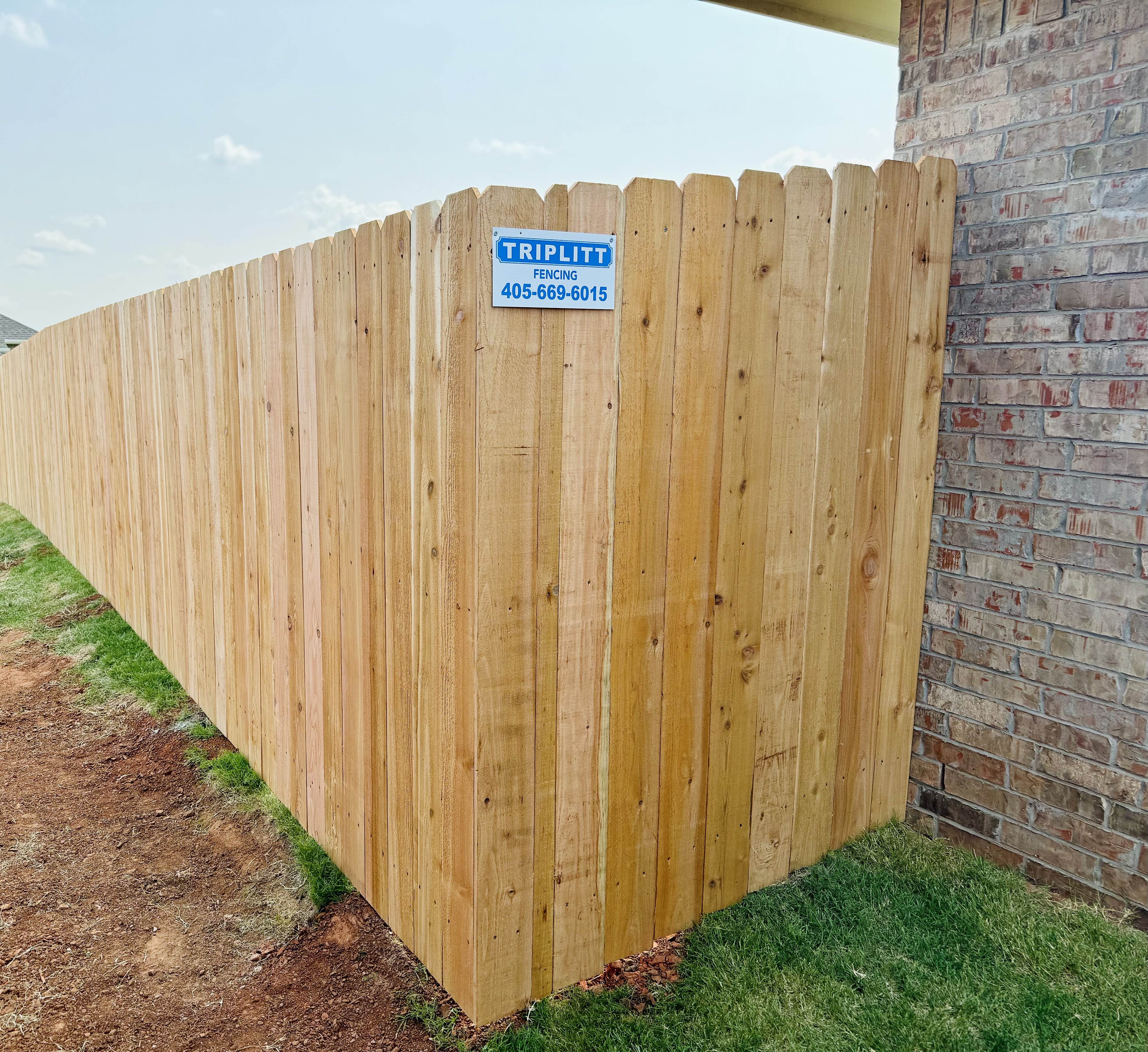 A beautifully crafted Western Red Cedar fence in Oklahoma City